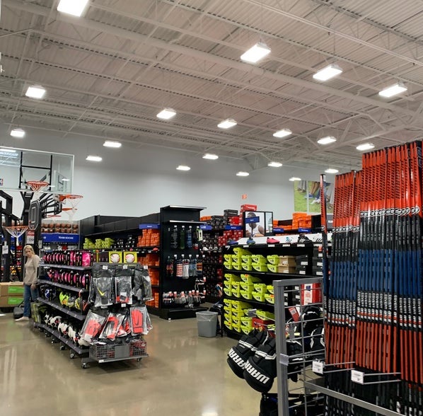 academy sports and outdoors hour image